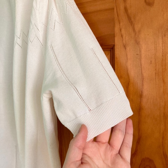 Women’s size medium Jasambac cream colored shirt sleeved shrug - Picture 3 of 8